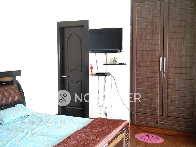 3 BHK Flat In Amrapali Platinum for Rent In Sector 119