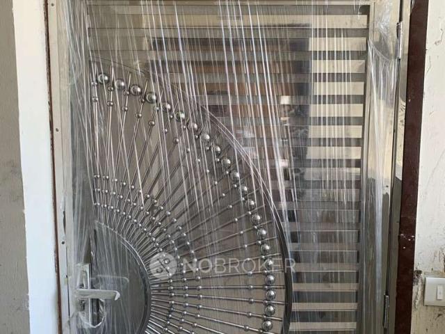 3 BHK Flat In Amrapali Tropical Garden for Rent In Jagannath Institute Of Management Sciences
