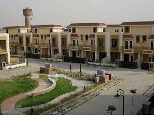 3 BHK Flat In Anandam Villa for Rent In Sector 16b