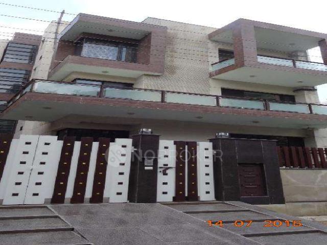 3 BHK Flat In Ansal Esencia for Rent In Sector 67