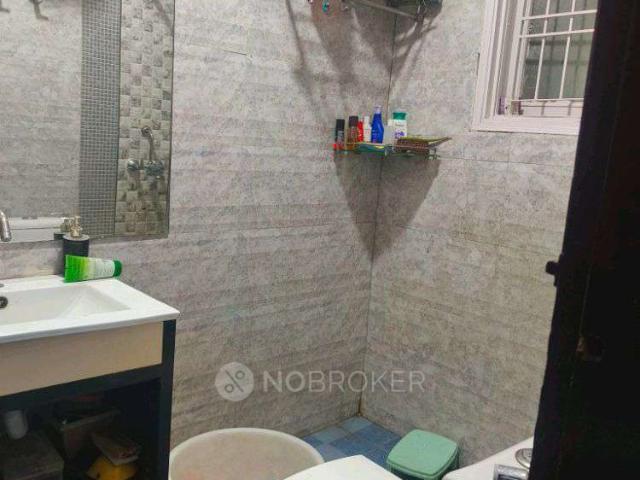3 BHK Flat In Ap For Sale In Vaishali Colony, Dashrath Puri