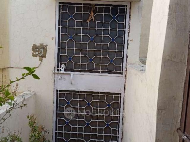 3 BHK Flat In Apartment For Sale In Pitampura