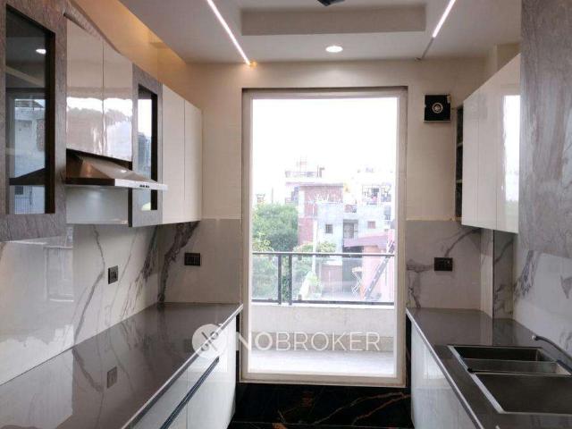 3 BHK Flat In Builder Floor For Sale In Pitampura