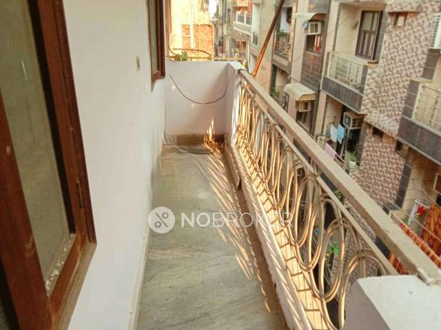 3 BHK Flat In B 79 For Sale In Tilak Nagar