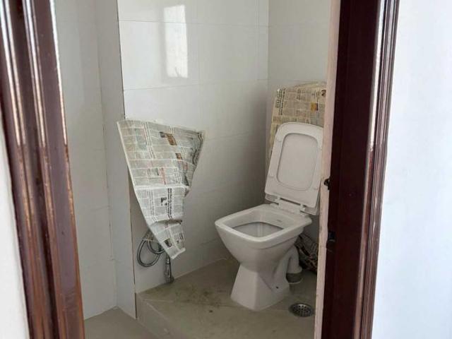 3 BHK flat in Brindaban Gardens on Sale