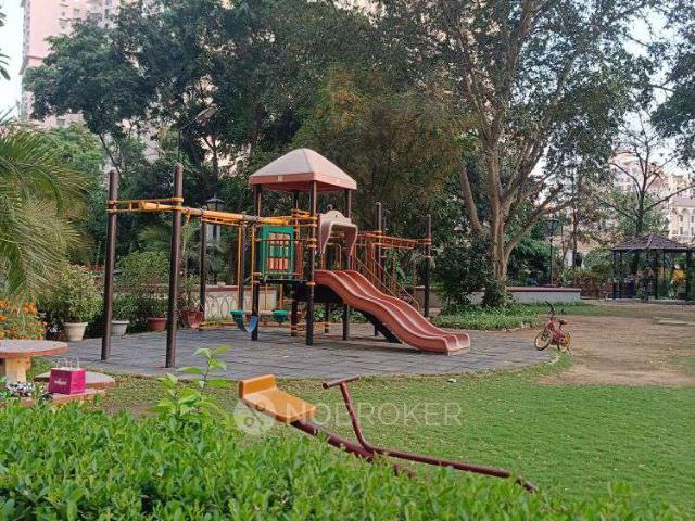 3 BHK Flat In Carlton Estate 4 For Sale In Dlf Phase 5