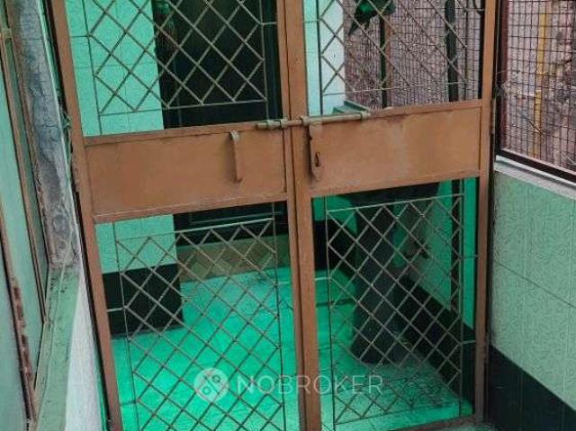 3 BHK Flat In Dda Flats Rohini Sector 2 For Sale In Pocket 5, Sector 2, Rohini
