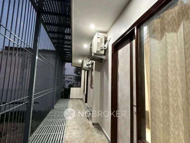 3 BHK Flat In Dlf Oakwood Estate for Rent In Sector 25