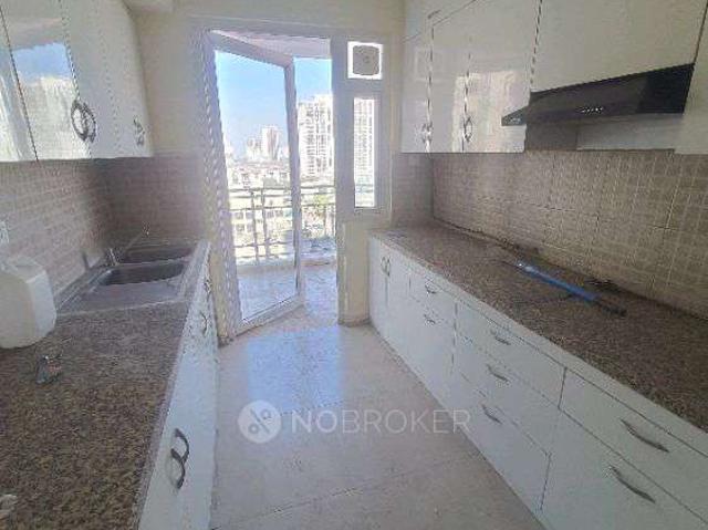 3 BHK Flat In Dlf Skycourt, Sector 86 for Rent In Sector 8