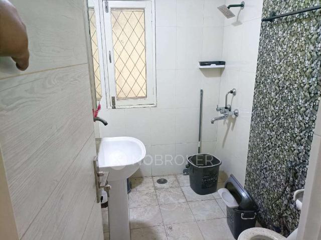 3 BHK Flat In East End Apartments for Rent In Mayur Vihar