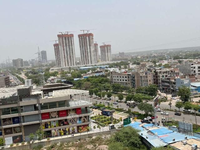 3 BHK Flat In Emaar Emerald Estate for Rent In Sector 65