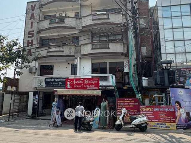 3 BHK Flat In Gulmohur Apatments for Rent In Vaishali