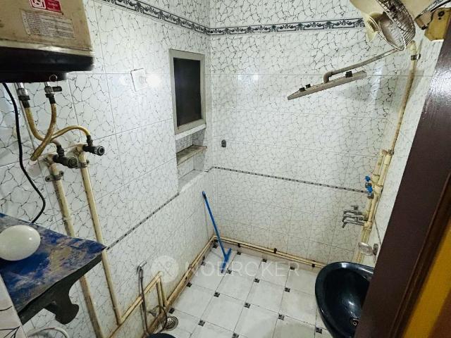 3 BHK Flat In Gh 13 Paschim Vihar for Rent In Gh 1333 Pasch