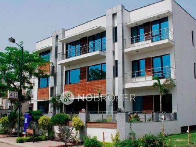 3 BHK Flat In Green Wood City for Rent In Sector 46