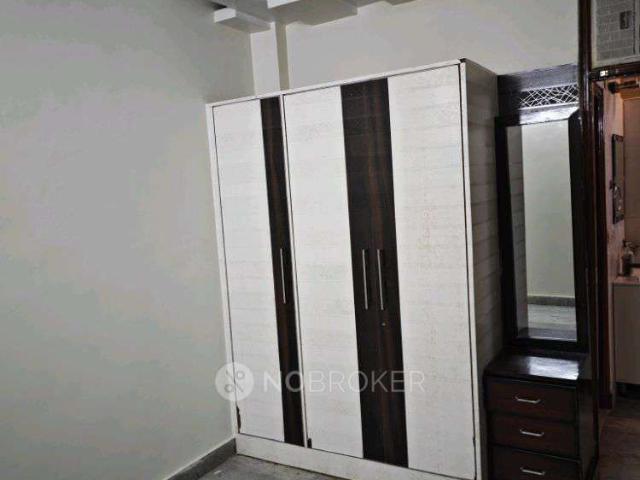 3 BHK Flat In Harihar Apartment for Rent In Laxmi Nagar