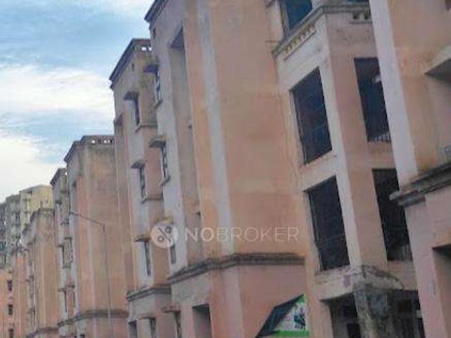 3 BHK Flat In Hig Apartment For Sale In Omicron I