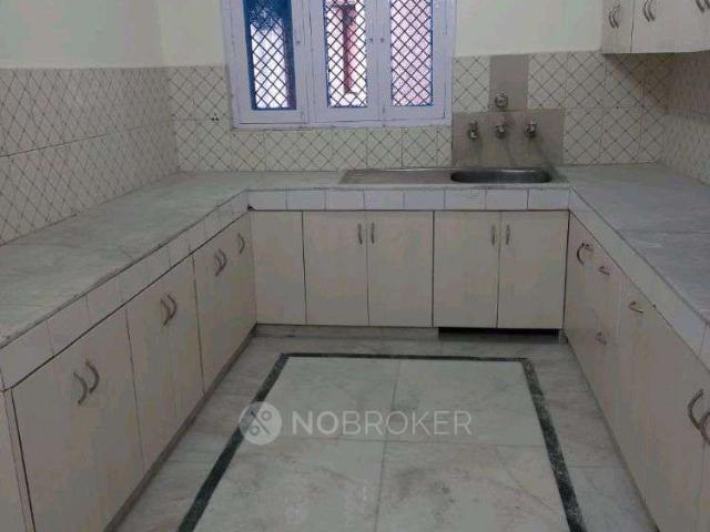 3 BHK Flat In Hig Flats for Rent In Sector 105