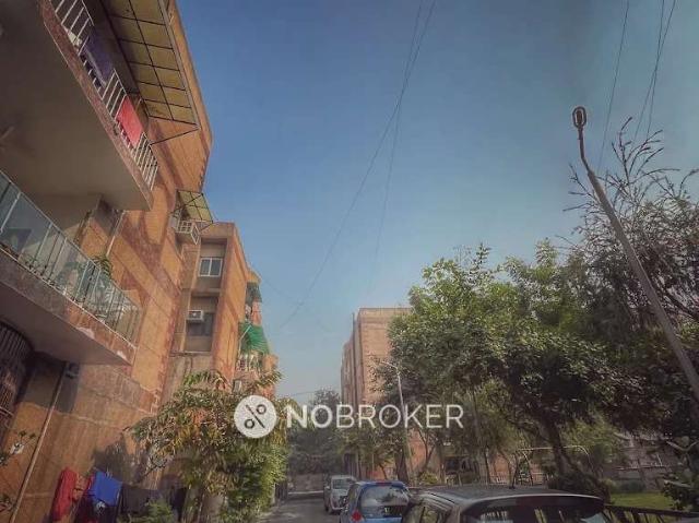 3 BHK Flat In Hig Flats, Sector 105 for Rent In Sector 105