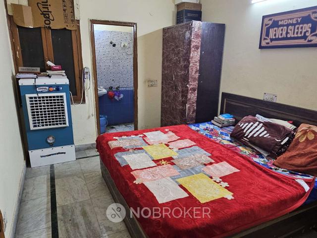 3 BHK Flat In Hindon Vihar, Sector 49, noida for Rent In Sec