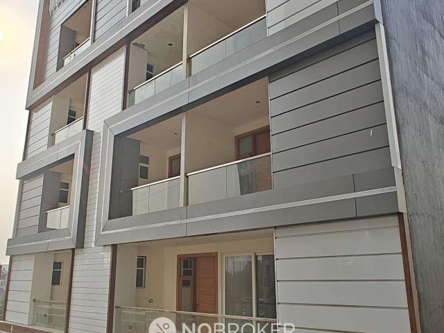 3 BHK Flat In Hometech Homes For Sale In Sector 137