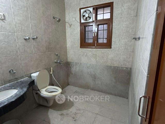 3 BHK Flat In Hsiidc Sidco Aravali, Manesar Sector 1 for Ren