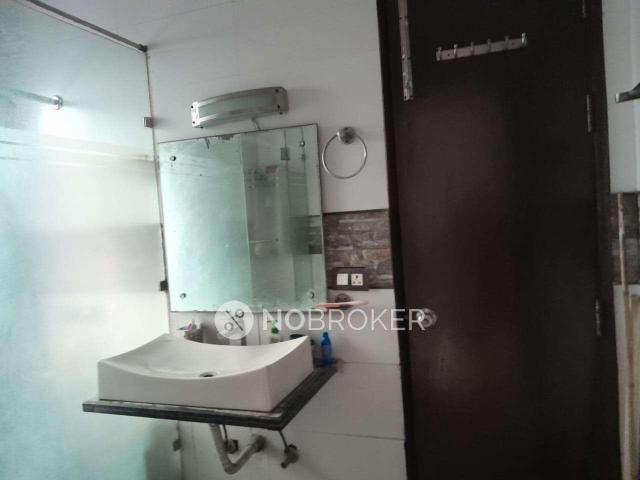 3 BHK Flat In Independent Building For Sale In Model Town 3