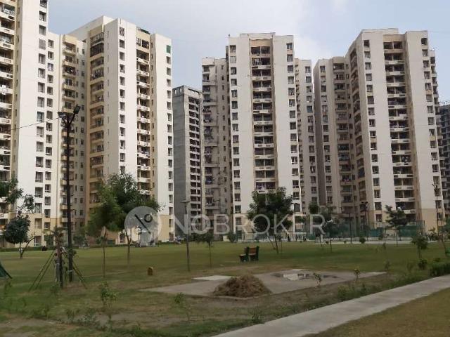3 BHK Flat In Jp Green Kosmos For Sale In Sector 134