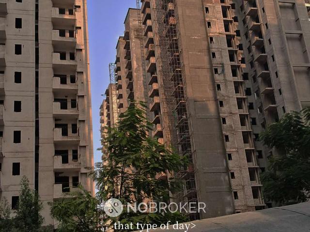 3 BHK Flat In Kbnows Apartment, Sector 16 For Sale In Kbnow