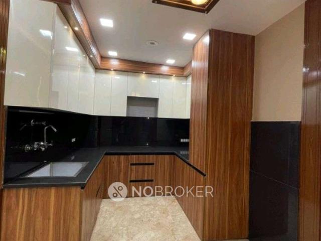 3 BHK Flat In Krishna Apartment for Rent In Mohan Garden