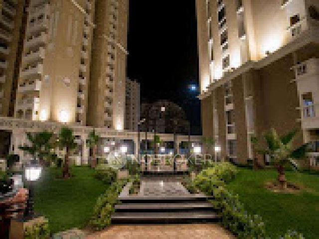 3 BHK Flat In Purvanchal Royal City For Sale In Chi V
