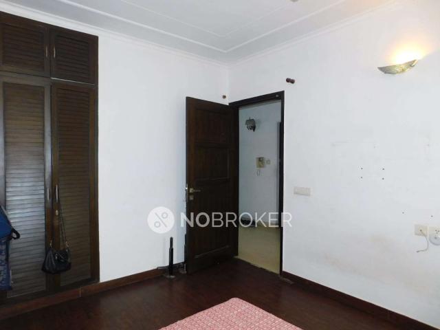 3 BHK Flat In Pamposh Enclave For Sale In Pamposh Enclave