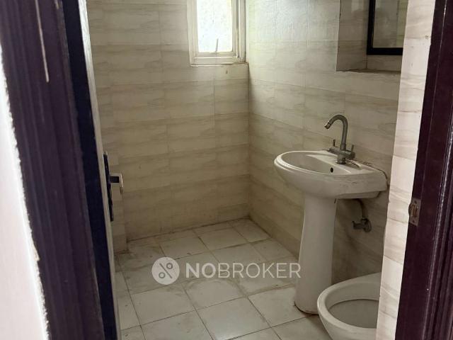 3 BHK Flat In Panchsheel Greens 1 for Rent In Panchsheel Green