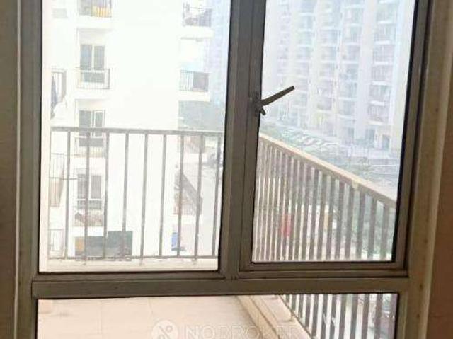 3 BHK Flat In Panchsheel Greens 2 For Sale In Sector 16b