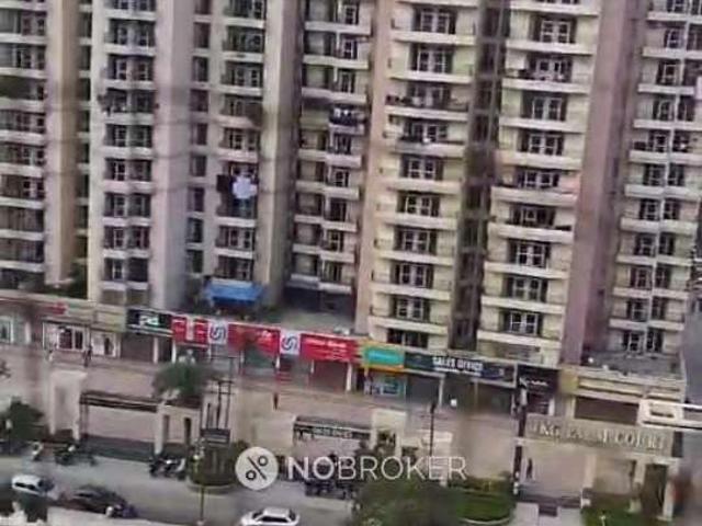 3 BHK Flat In Park Avenue For Sale In Gaur City