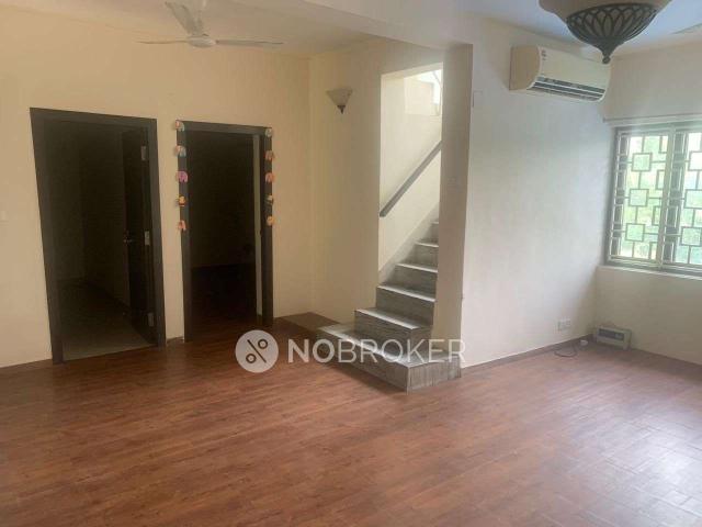 3 BHK Flat In Rwa Saket Enc Sfs Block A And C, Saket for Ren