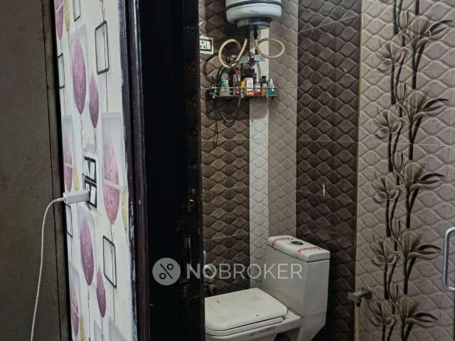 3 BHK Flat In R. W.a. Nand Ram Park, Uttam Nagar For Sale In