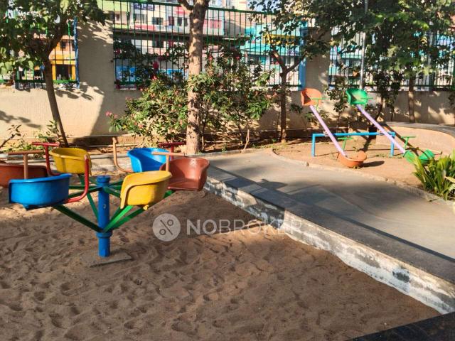 3 BHK Flat In Radiance Mandarin for Rent In Thoraipakkam