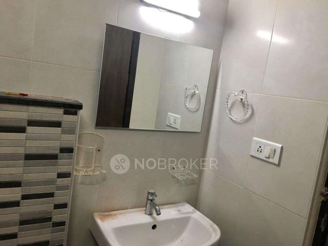 3 BHK Flat In Radiance Mandarin for Rent In Thoraipakkam