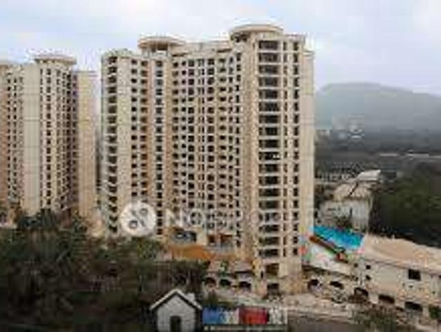 3 BHK Flat In Raheja Atlantis for Lease In Sector 31