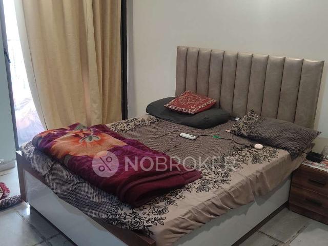 3 BHK Flat In Rg Luxury Homes for Rent In Noida Extension, Greater Noida