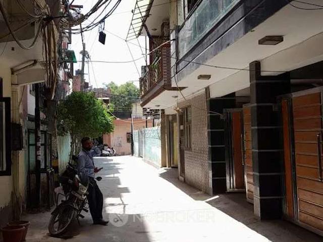 3 BHK Flat In Royal Complex Mehrauli For Sale In Mehrauli