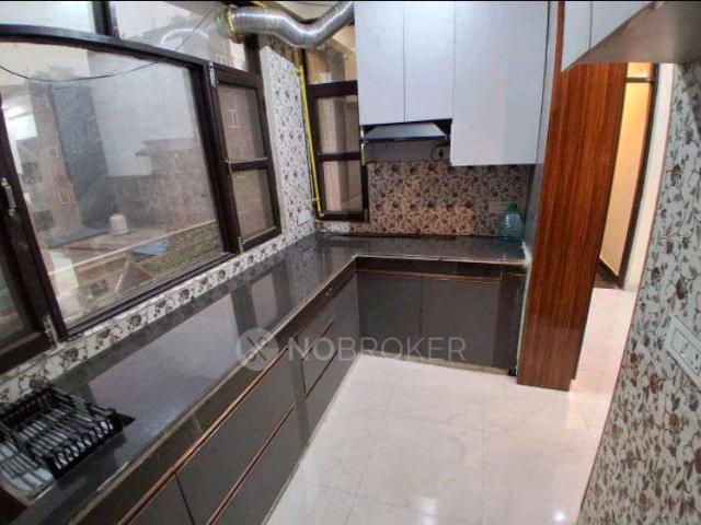 3 BHK Flat In Standalone Building for Rent In Sector 121