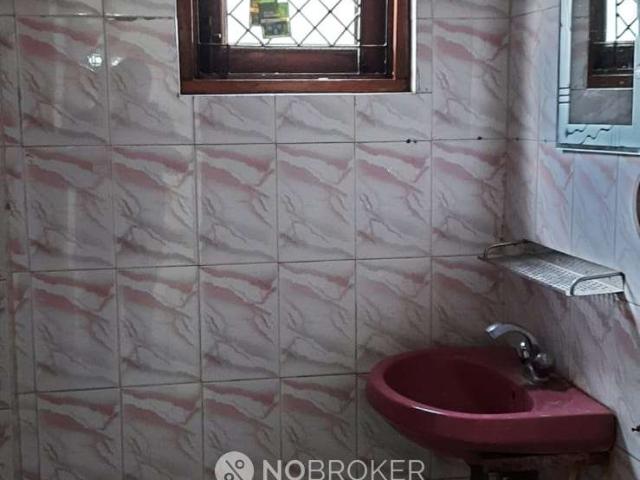 3 BHK Flat In Standalone Building for Rent In Rajouri Garden