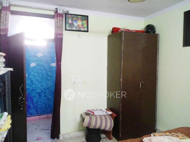 3 BHK Flat In Standalone Building For Sale In Mohan Garde