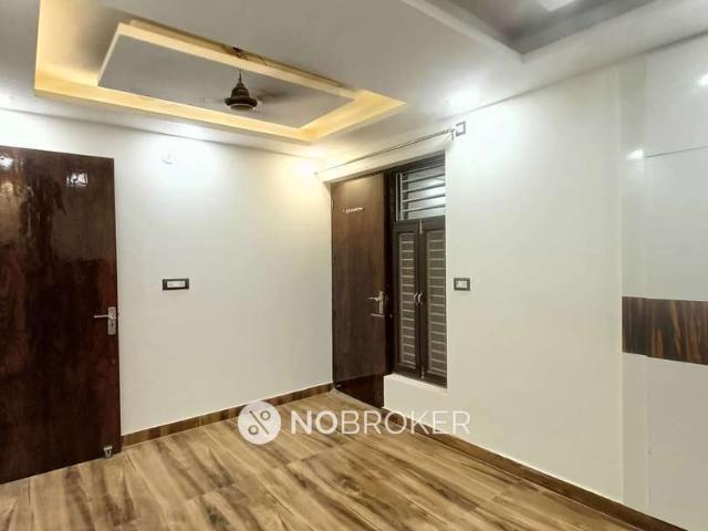3 BHK Flat In Standalone Building For Sale In Uttam Nagar