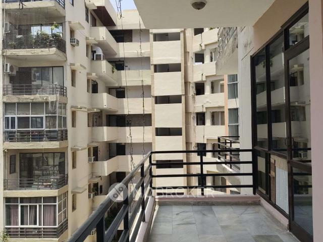 3 BHK Flat In Sukh Shanti Cghs, Sector 56 for Rent In Sector 56