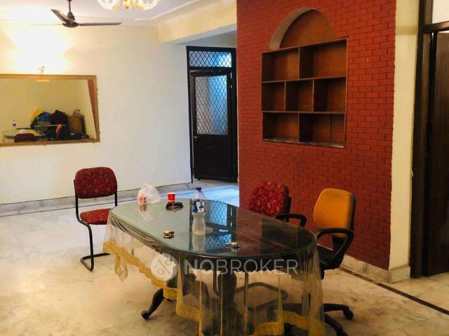 3 BHK Flat In Sun Apartment, Sainik Farm For Sale In Freedom Fighters Enclave