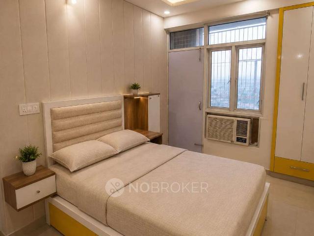 3 BHK Flat In Supertech Livingston, Crossings Republik for R