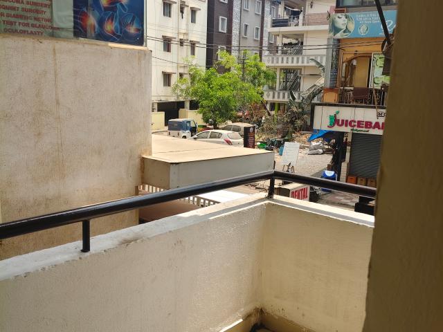 3 BHK Flat In Sai Sowparnika Apartments for Rent In Whitefi