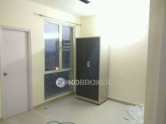 3 BHK Flat In Sare Crescent Parc Royal Greens Phase 1 for Re